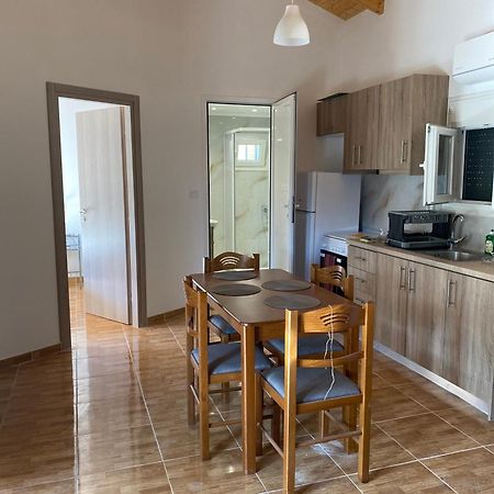 Babis Lappas villas Ayios Nikitas Bagian luar foto