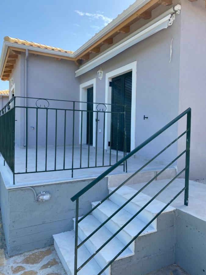 Babis Lappas villas Ayios Nikitas Bagian luar foto