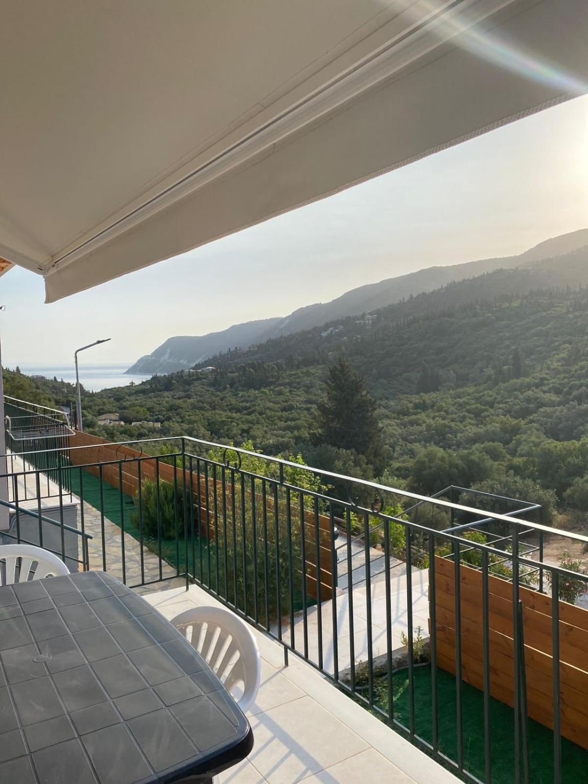 Babis Lappas villas Ayios Nikitas Bagian luar foto